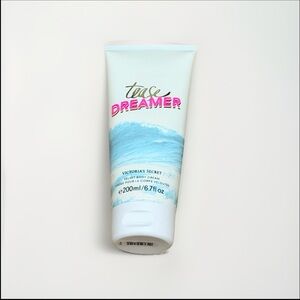 Victoria's Secret Tease Dreamer Body Cream - White and Blue